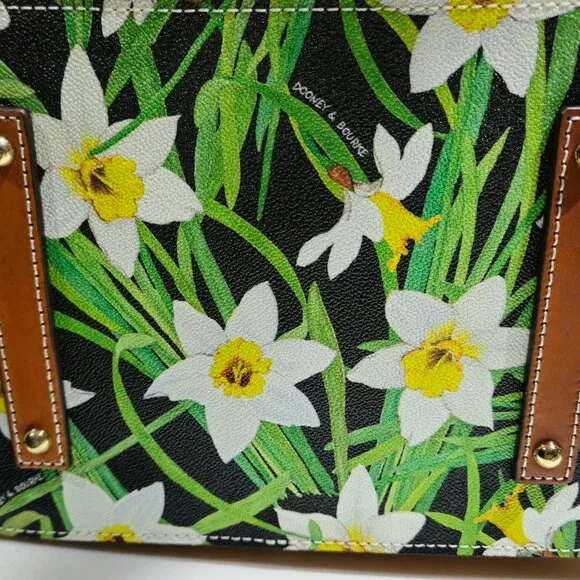 Dooney & Bourke Daffodil Drawstring Bucket Bag and Key Chain Purse - Picture 10 of 16